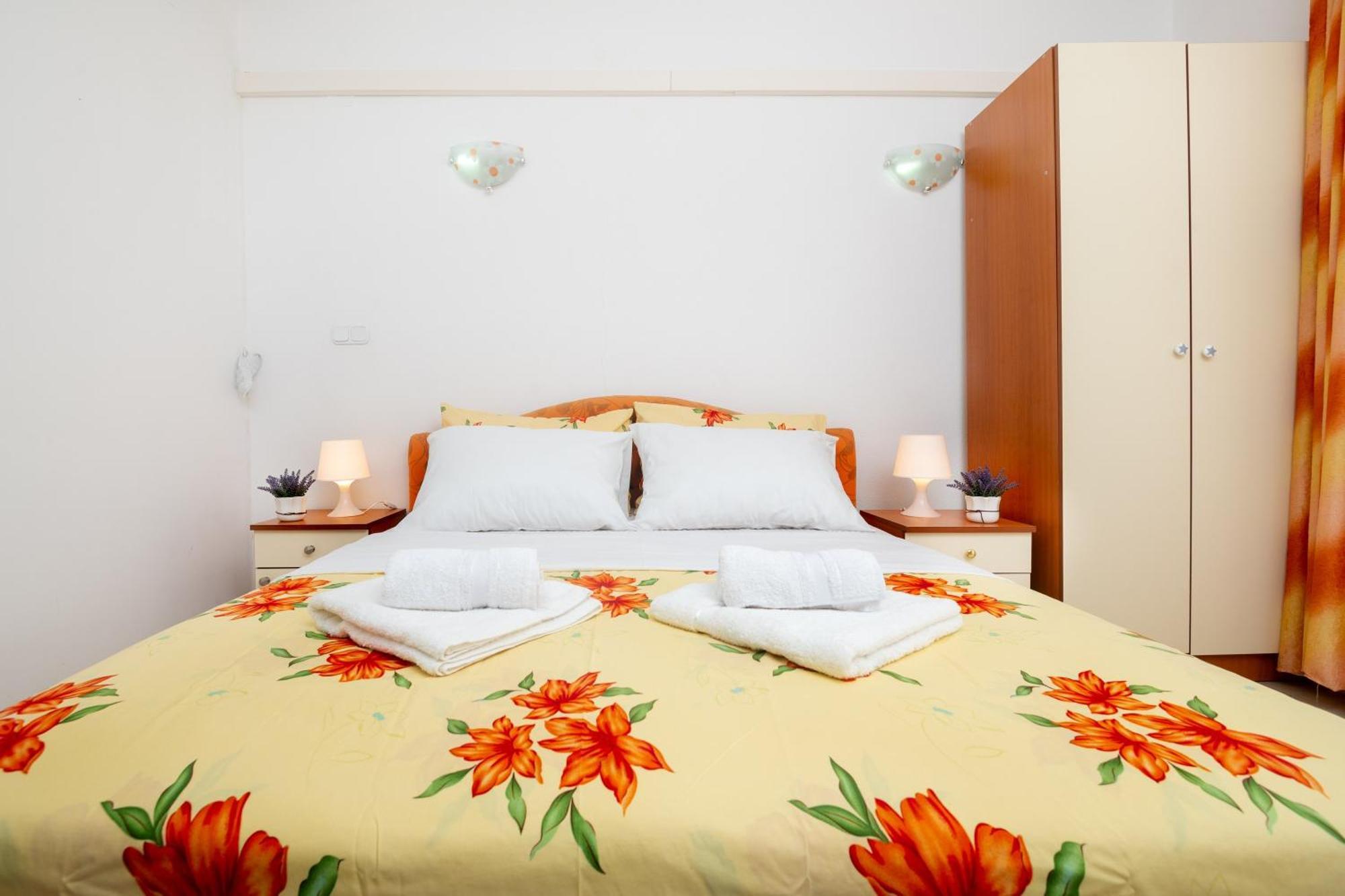 Apartments Matej เนอุม ห้อง รูปภาพ