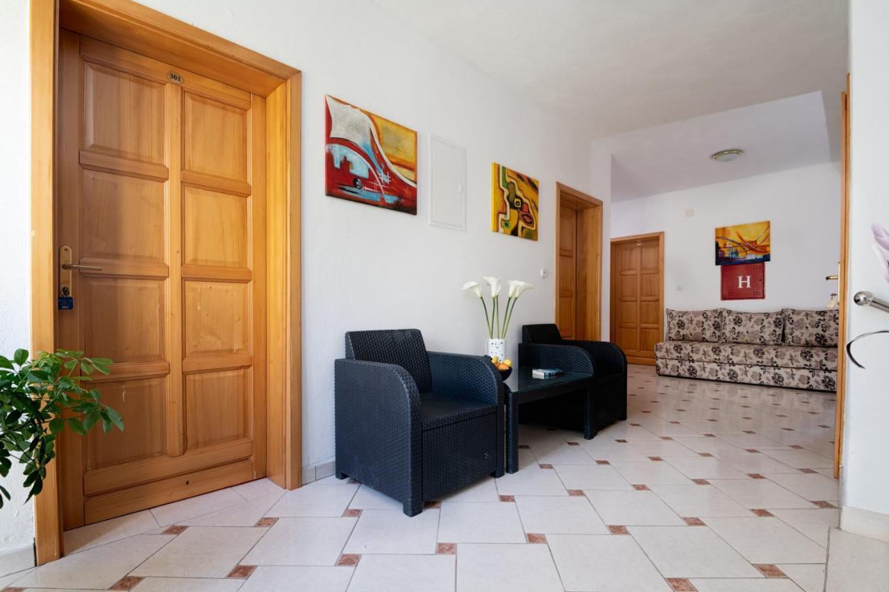 Apartments Matej เนอุม ภายนอก รูปภาพ
